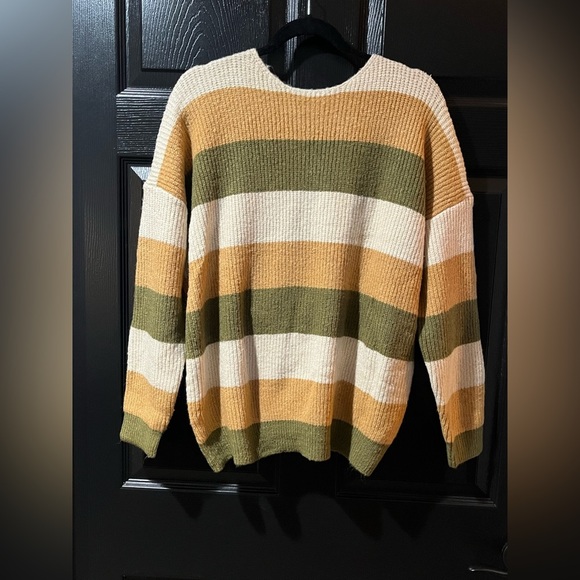 Doe & Rae Sweater NWOT - Picture 5 of 5